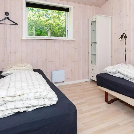 10 Person In Logstor-by Traum Logsted